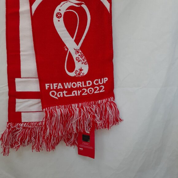 New ENGLAND - FIFA World Cup Qatar 2022 - Red and White Scarf - Picture 4 of 8